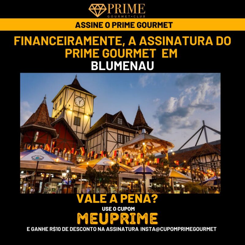 Restaurantes iluminados à noite em Blumenau.