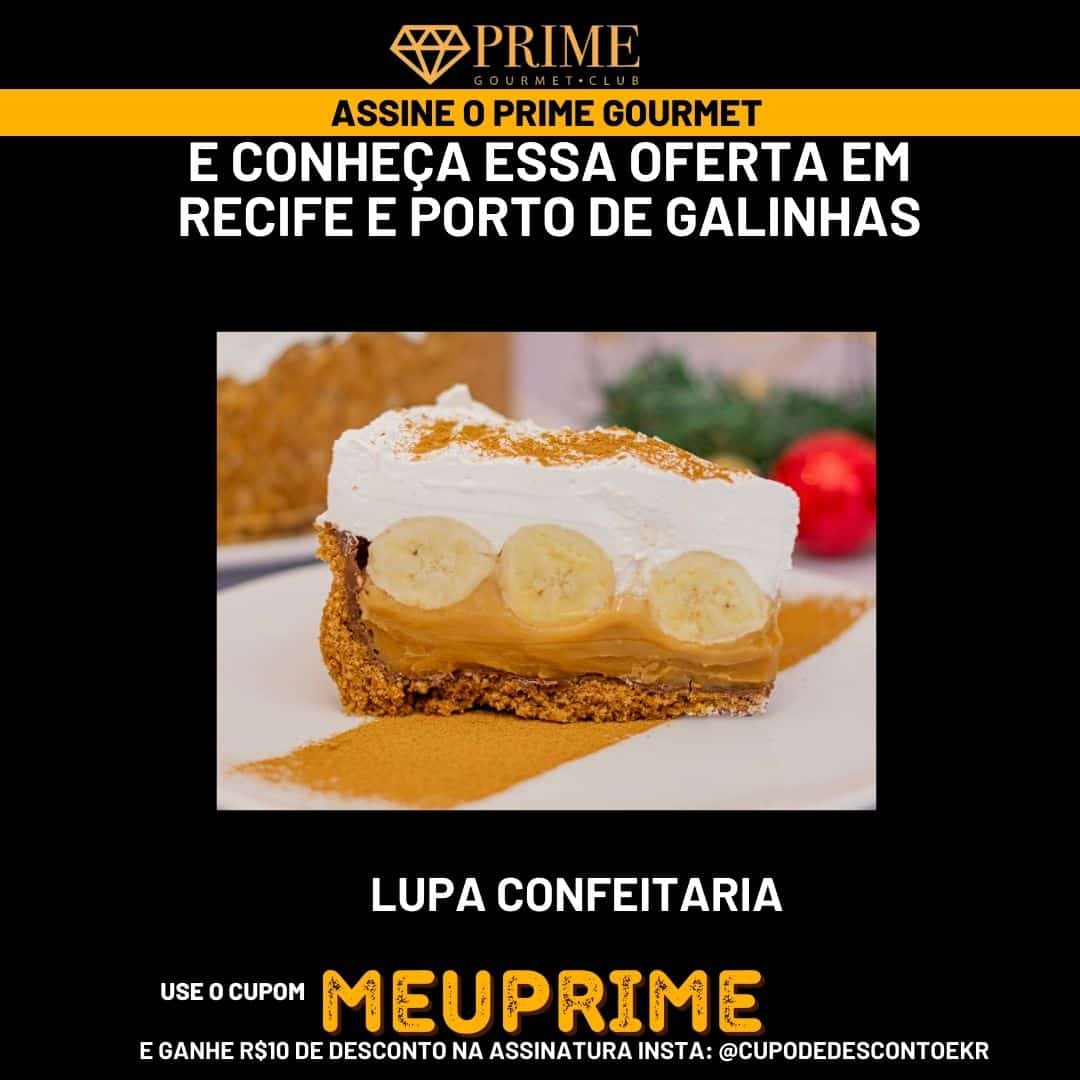 Fatia de torta de banana promocional em Recife.