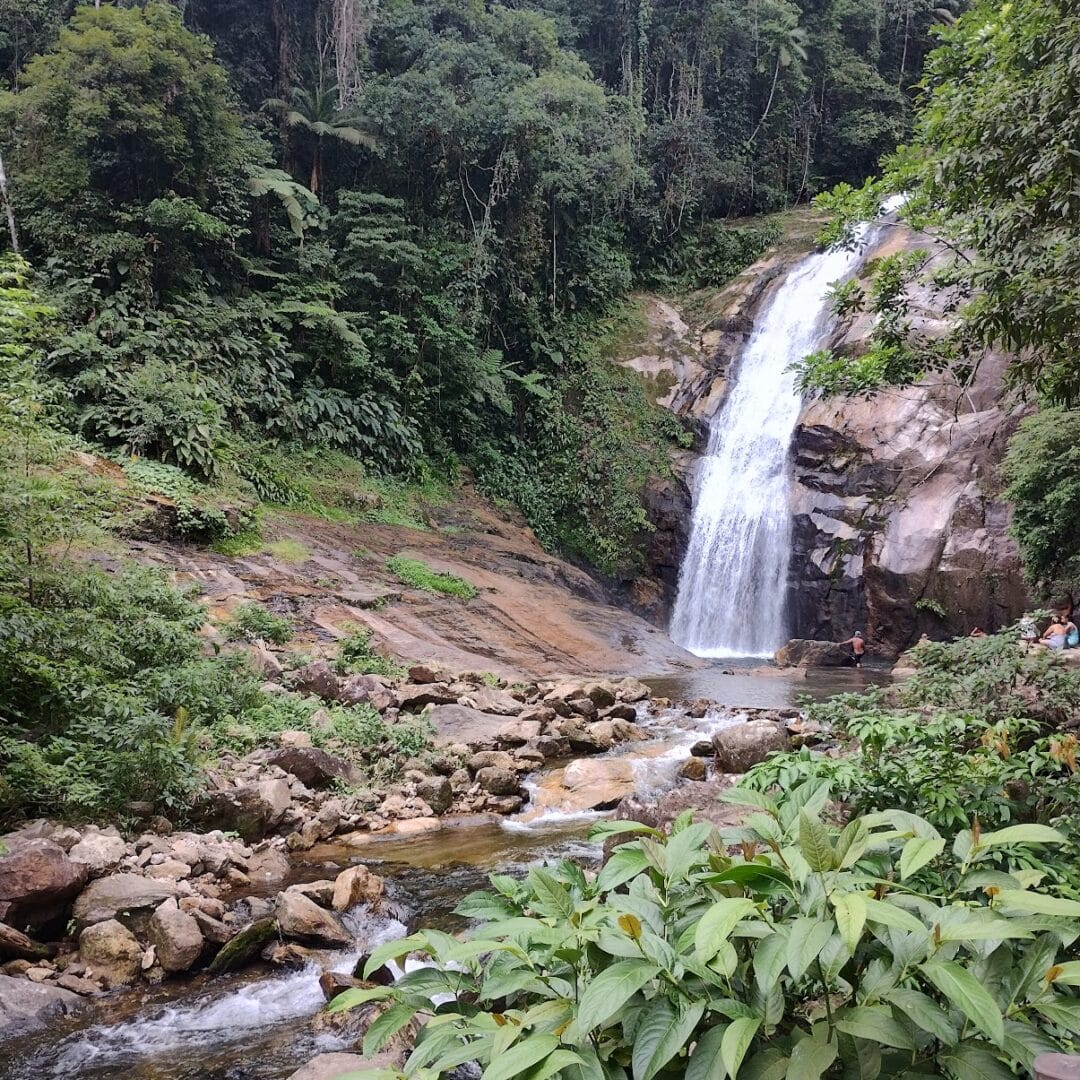 Foto real de Cachoeira da Pedra Lisa