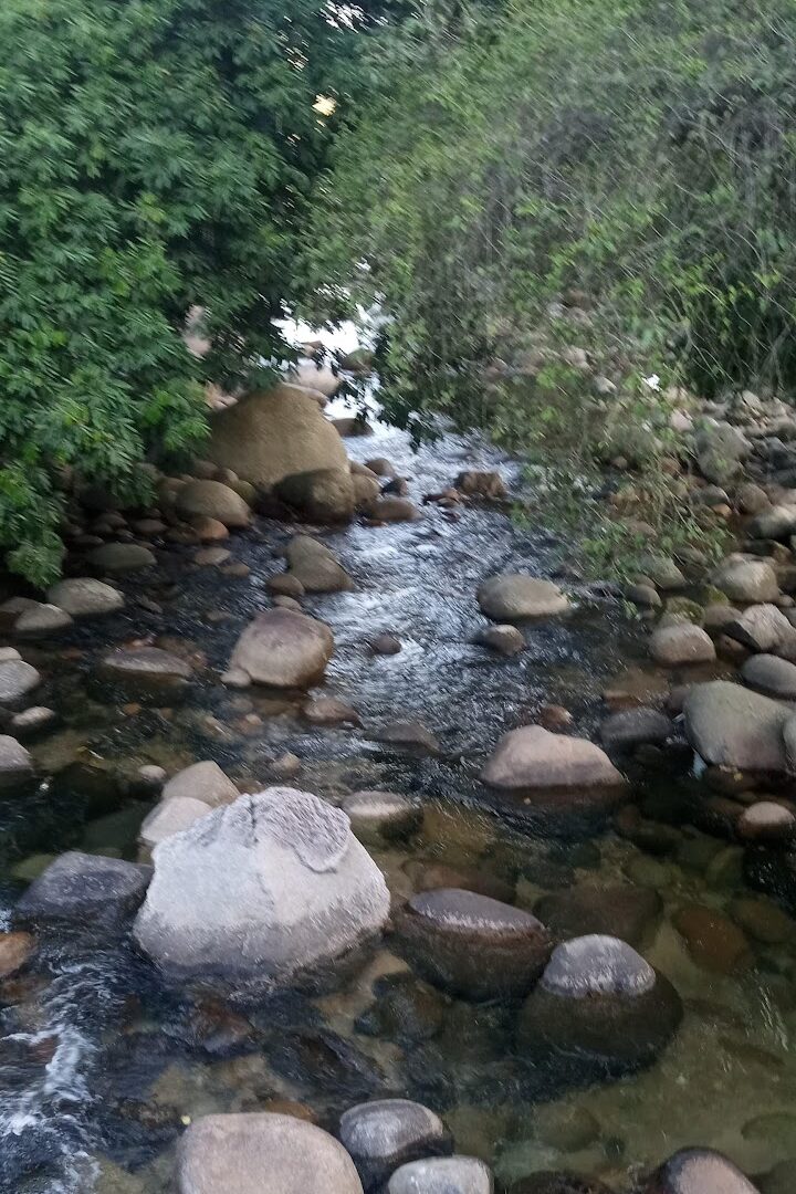 Foto real de Cachoeira do Limoeiro