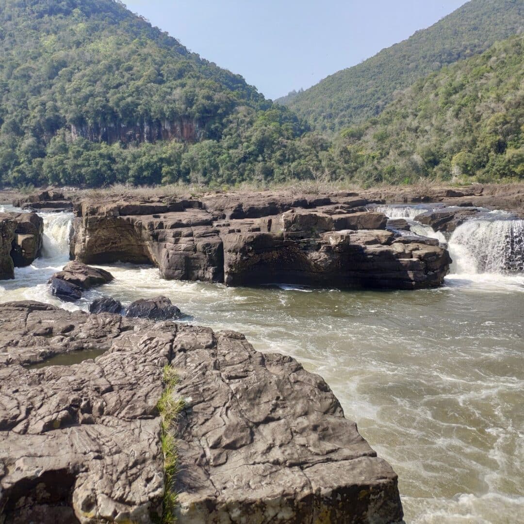 Foto real de Cachoeira do Rio das Antas