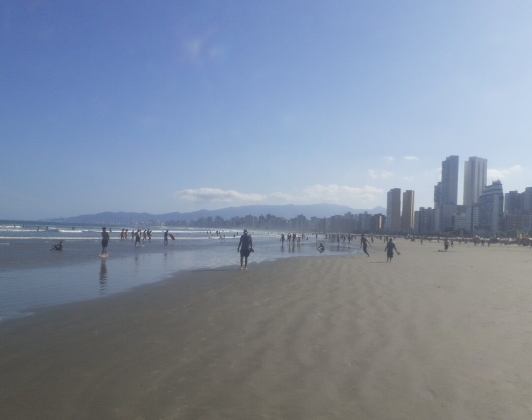 Foto real de Calçadão de Praia do Forte