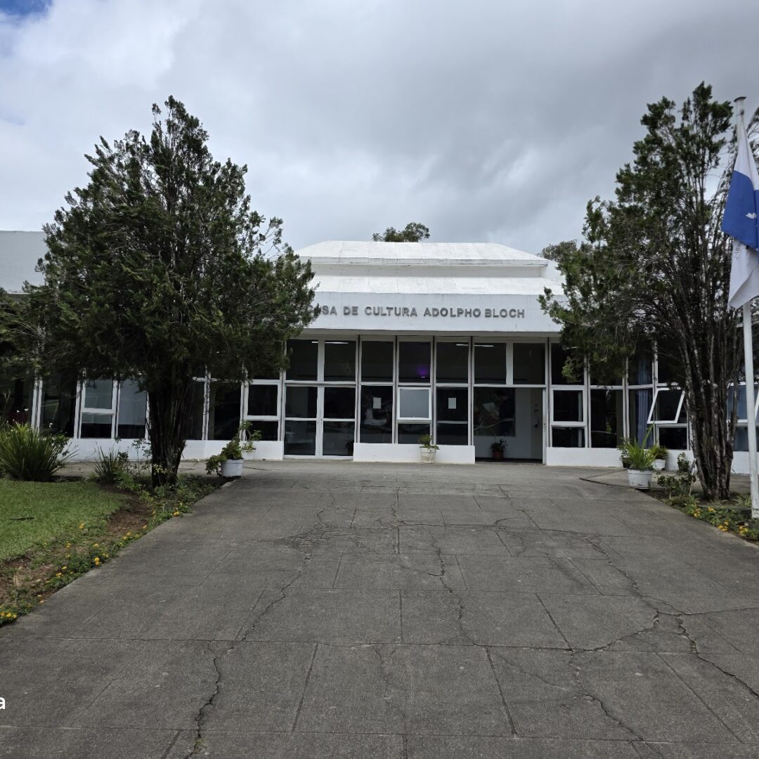 Foto real de Casa da Cultura de Teresópolis