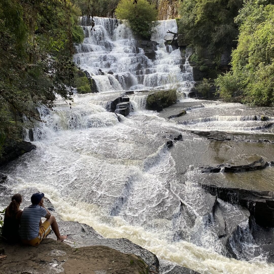 Foto real de Cascata do Moinho