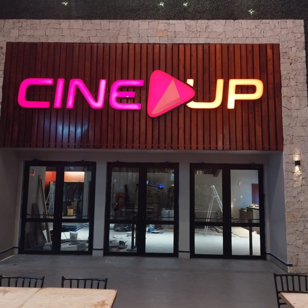 Foto real de Cine Teatro Municipal de Miguel Pereira