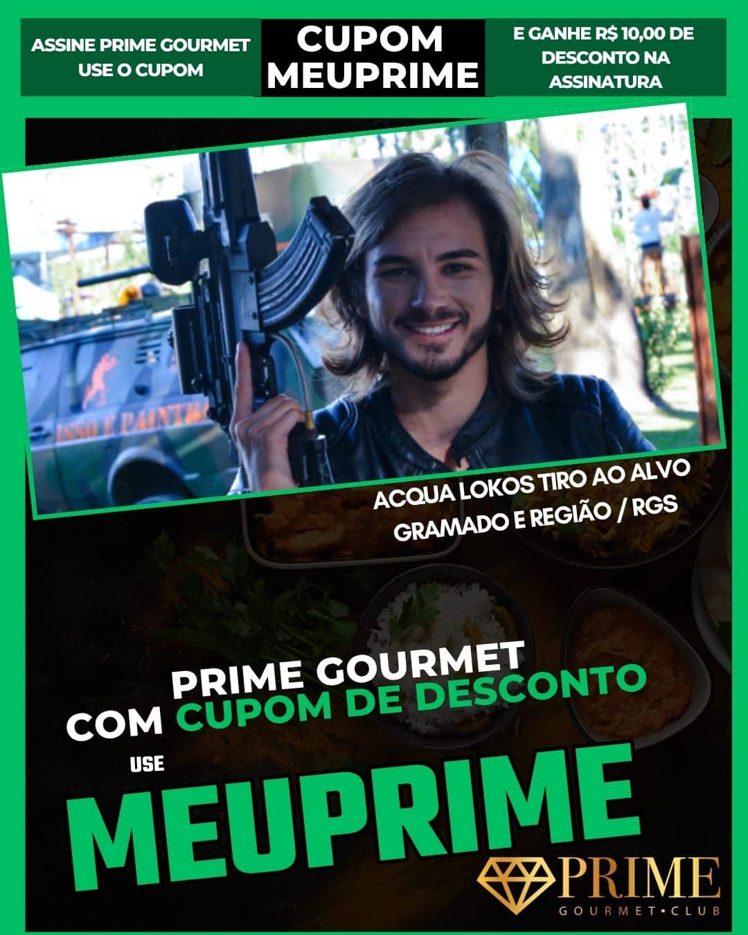 Homem sorrindo segurando rifle em estande de tiro