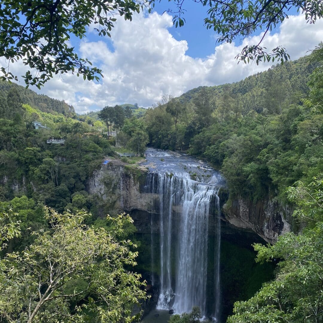 Foto real de Cascata do Salto Ventoso