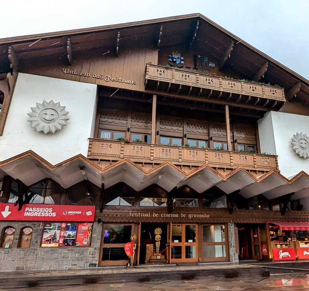 Foto real de Palácio dos Festivais de Gramado