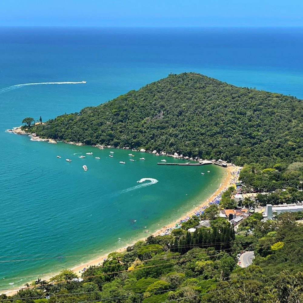 Foto real de Praia das Laranjeiras