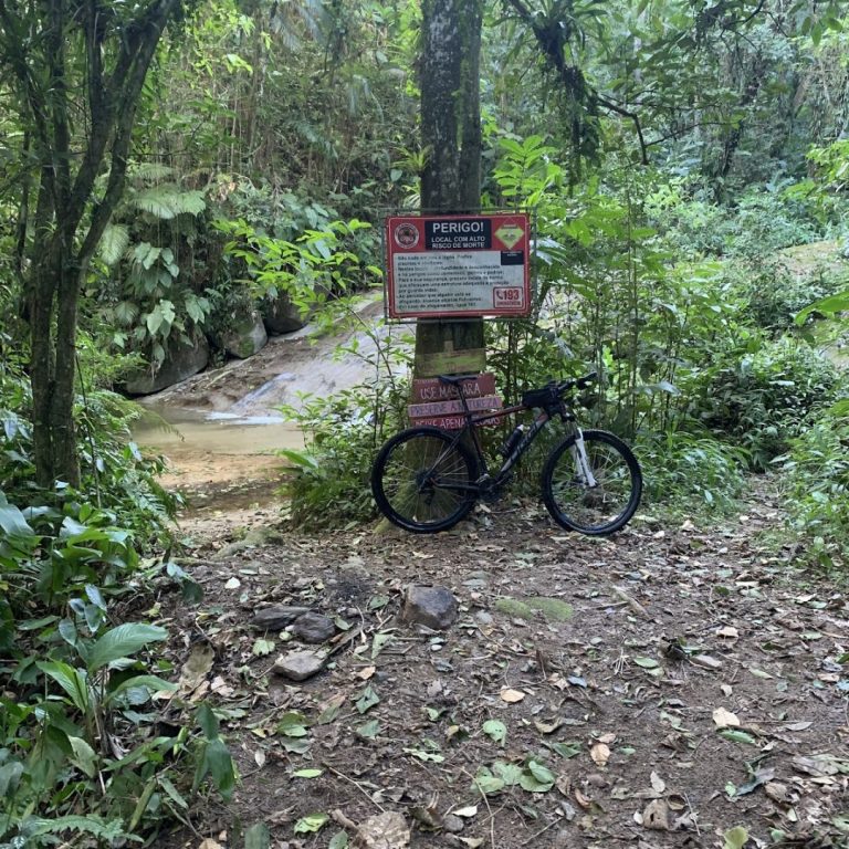 Foto real de Cachoeira da Pedra Lisa