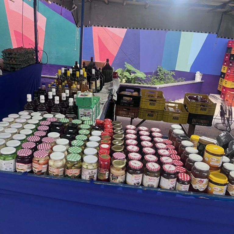 Foto real de Feira Livre da Rua 200 (todas quartas e sábados)