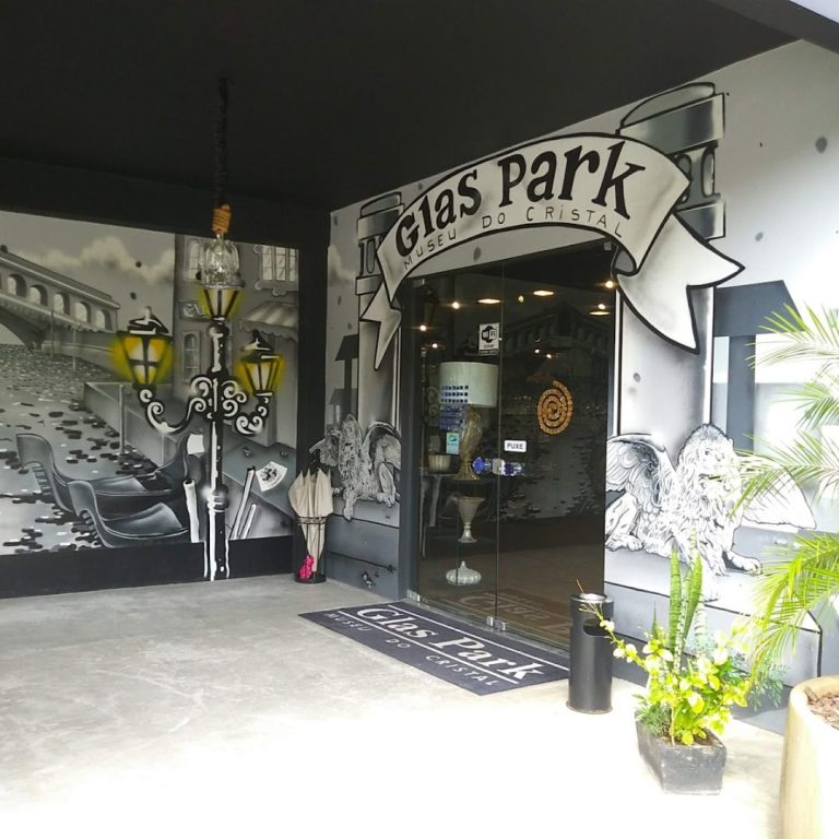 Foto real de Glas Park - Museu do Cristal