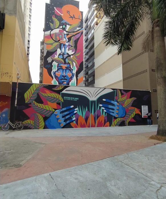 Foto real de Mural do Conhecimento - OpenStreetGallery.co & KNN by EduardoVaso