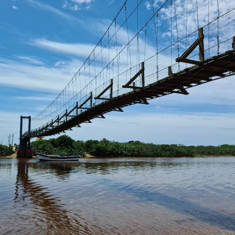 Foto real de Ponte Pênsil Barra do Itapocu - Araquari SC