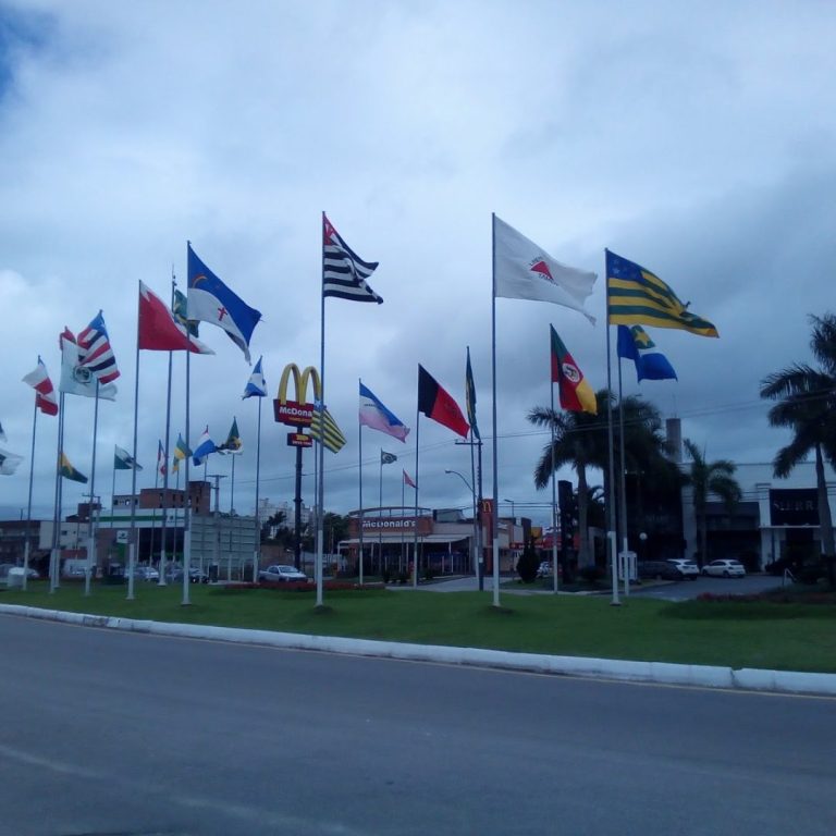 Foto real de Praça das Bandeiras