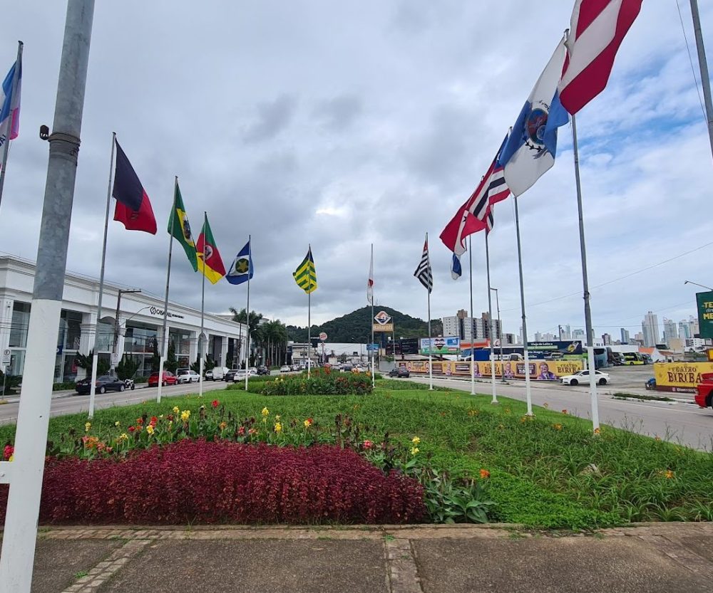 Foto real de Praça das Bandeiras