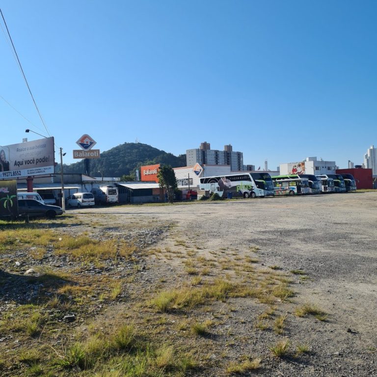 Foto real de Praça das Bandeiras
