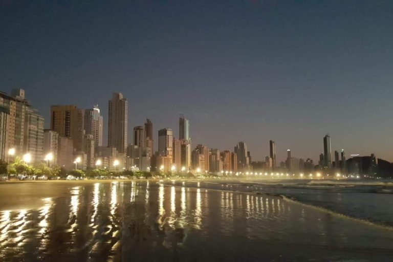 Foto real de Praia Central