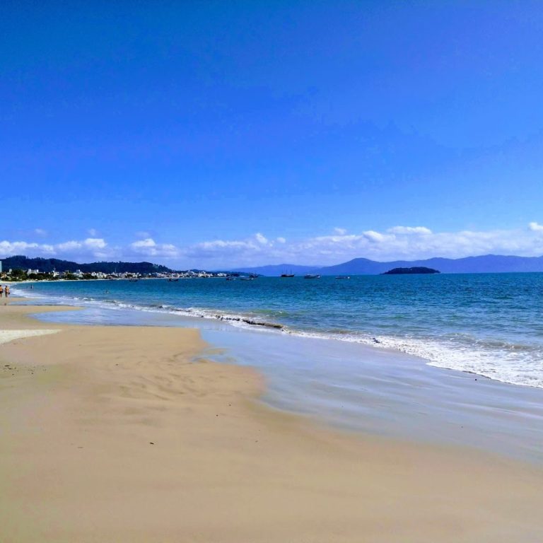 Foto real de Praia da Cachoeira do Bom Jesus