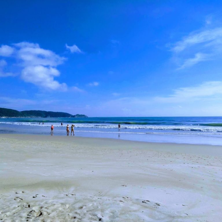 Foto real de Praia de Bombas