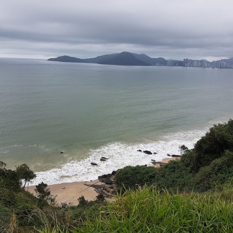 Foto real de Praia do Buraco